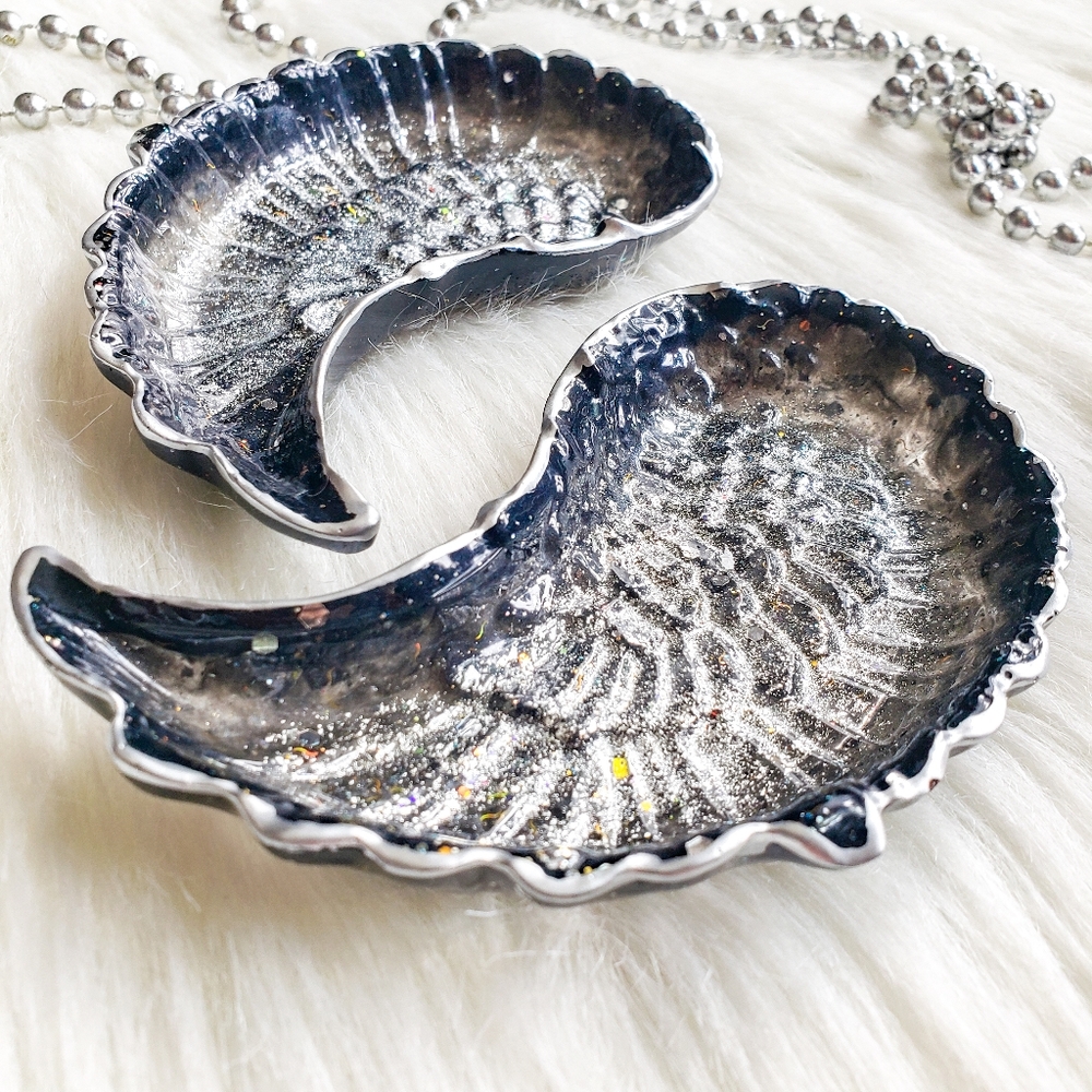 SOLD - Angel Wings Trinket Dish Set - Picture 5 of 11